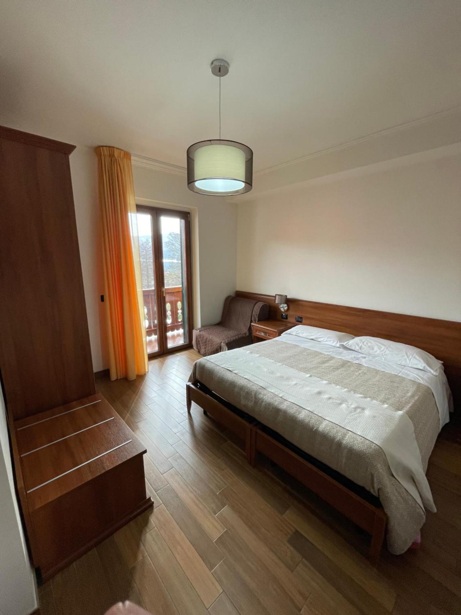 Hotel Fd Lorichella Lorica Esterno foto